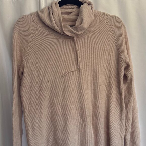 Evolution Turtleneck L GUC (Stitch Fix) - Picture 1 of 3